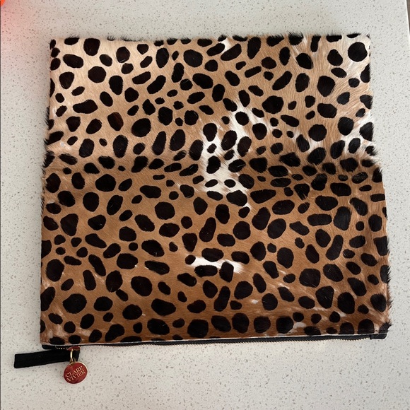 Clare V leopard clutch - Picture 4 of 10